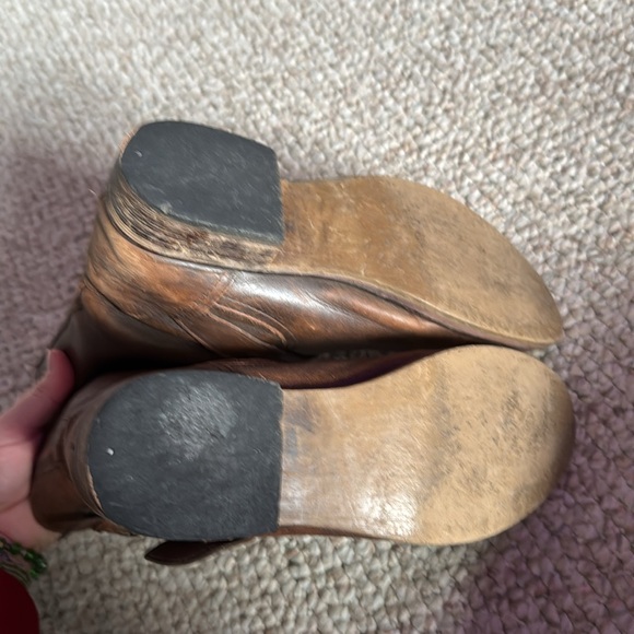 Brown booties - Picture 4 of 4